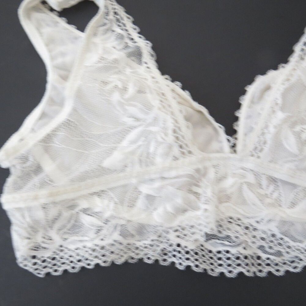 Women's Soma Embraceable Lace Bralette Coquette White L (36 A,B,C) Euc - Picture 4 of 7
